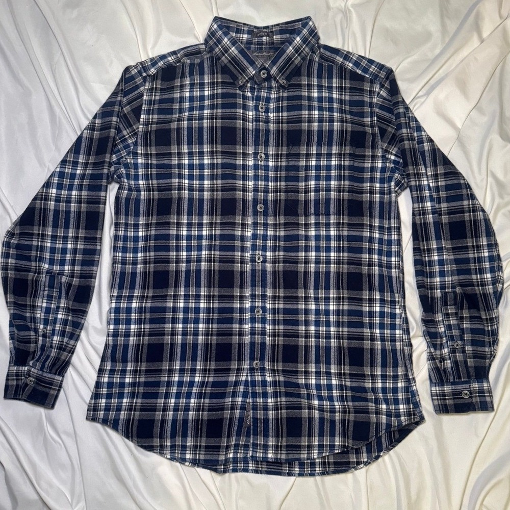 Eddie Bauer Relaxed Fit Flannel Shirt Mens M‎ Blue White Gray Plaid Button Down